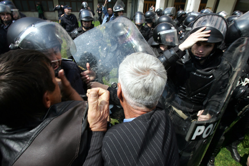Sukobili se demonstratnti i policija/ Foto: DEPO
