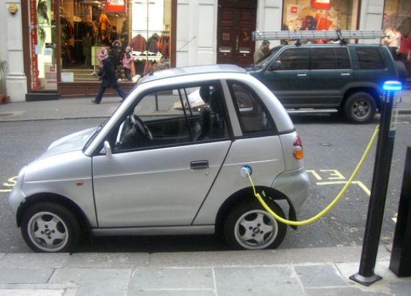 električni automobil