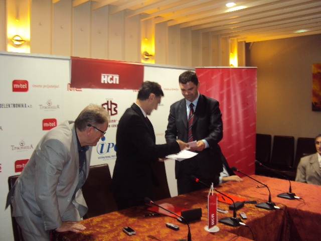 Krsmanović Bajić potpis