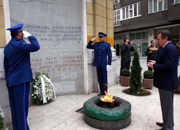 silajdzic polaze cvijece