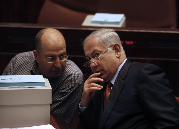 Mo&scaron;e Jalon i Benjamin Netanjahu