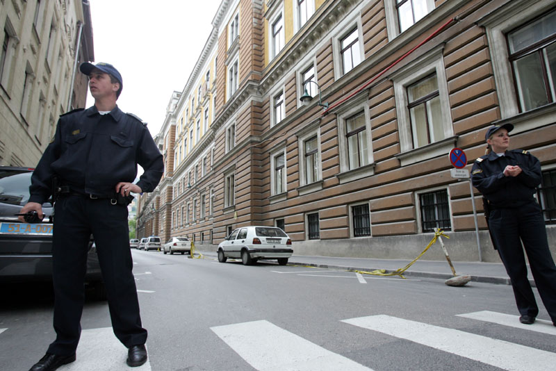 Evakuisan Op&scaron;tinski i Kantonalni sud/Foto: DEPO