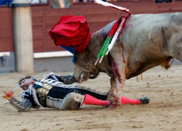 Bik povrijedio matadora / Foto: El Pais