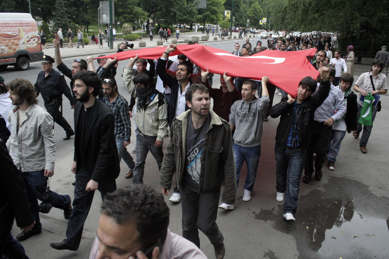 Vi&scaron;e stotina državljana Republike Turske i Palestine organizralo je u centru Sarajeva mirne proteste  Foto: DEPO
