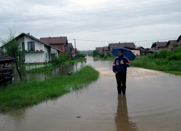 Derventa - poplave / foto: Srna