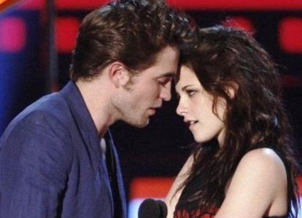 Robert Pattinson i Kristen Stewart