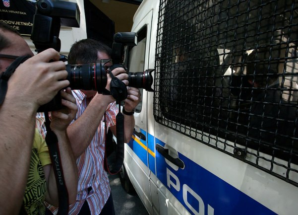 Privođenje osumnjičenih u akciji 'Offside' / foto: Damjan Tadić (CROPIX)