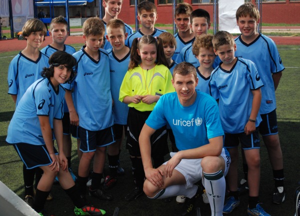 unicef dzeko 2