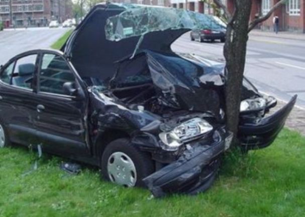 auto-nesreca-ilustracija