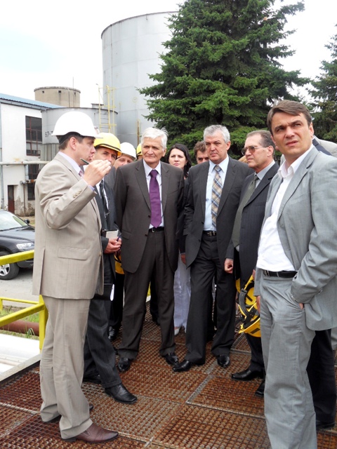 Savjet ministara u obilasku rafinerije / FOTO: Srna