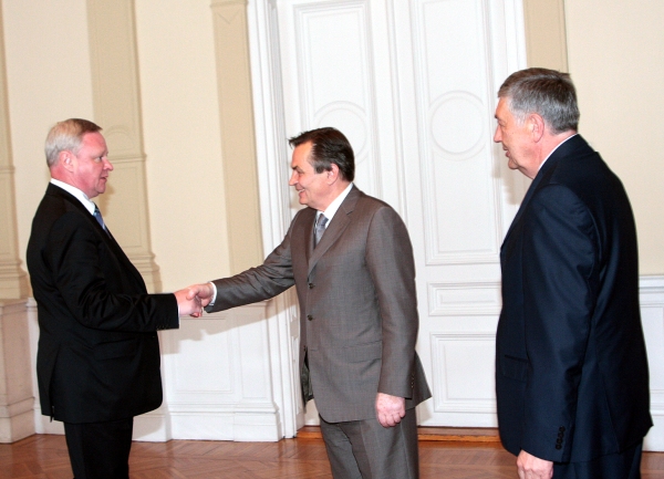 Vladimir Titov sa članovima Predsjedni&scaron;tva BiH