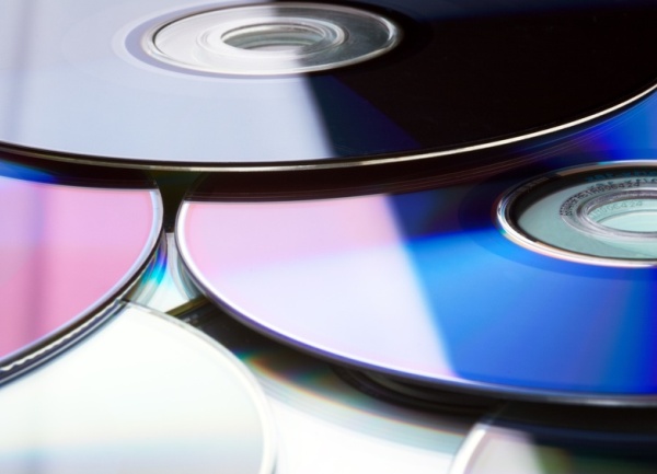CD / DVD