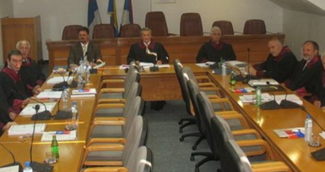 Ustavni sud RS odlučio: Odluka  o referendumu u RS stupa na snagu objavom u Službenom glasniku!