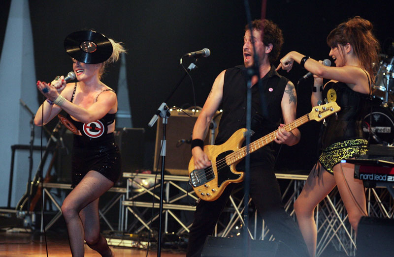 Lollobrigida i Laka u Domu mladih /foto: DEPO