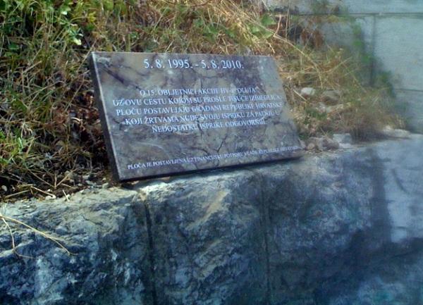 spomen ploča u Kninu