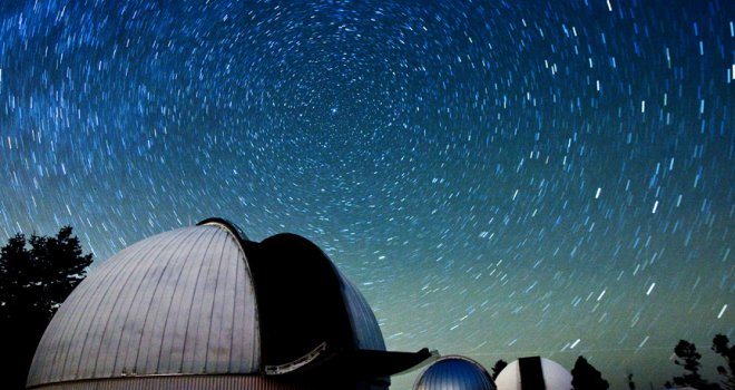 Spektakl na nebu: Pripremite ležaljke i crvene svjetiljke i uživajte u meteorskoj kiši