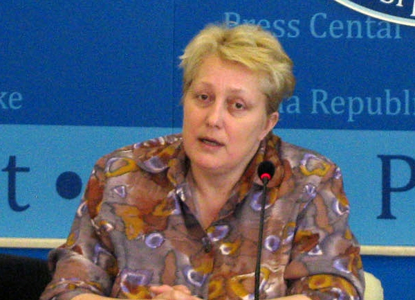 Amela Lolić