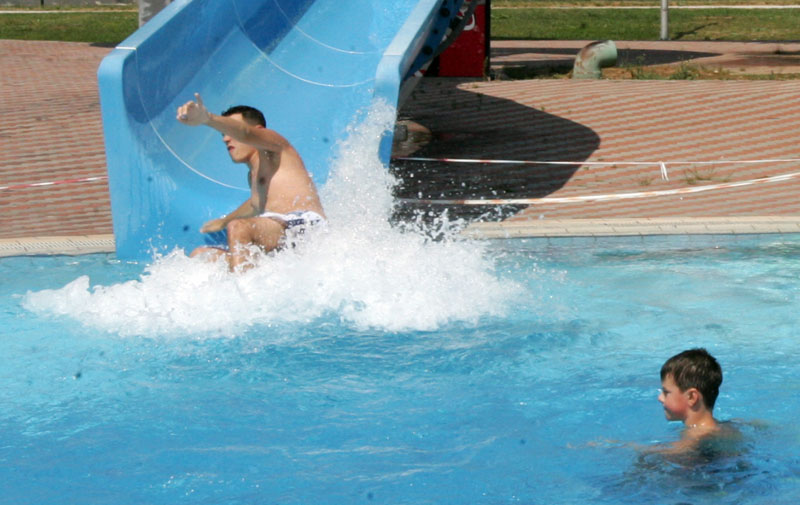 Bazen idealno mjesto za bijeg s užarenog asfalta/ Foto: DEPO