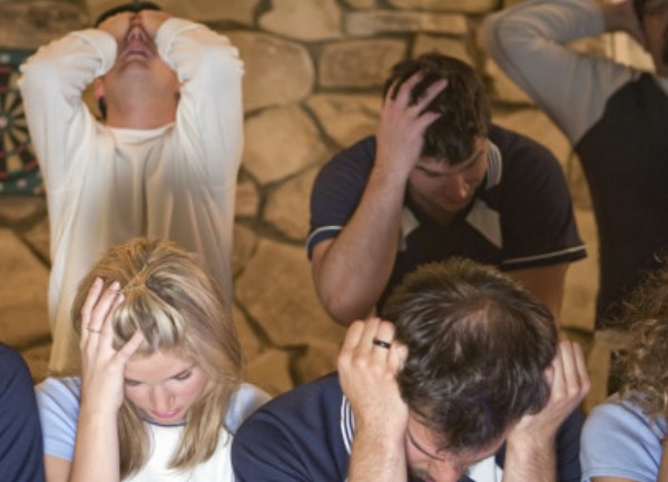 Goste zalio fekalijama / ilustracija