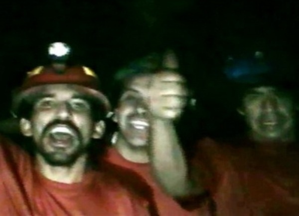 Čile - zatrpani rudari