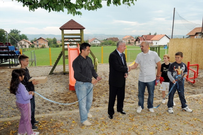 Dječije igrali&scaron;te Česma