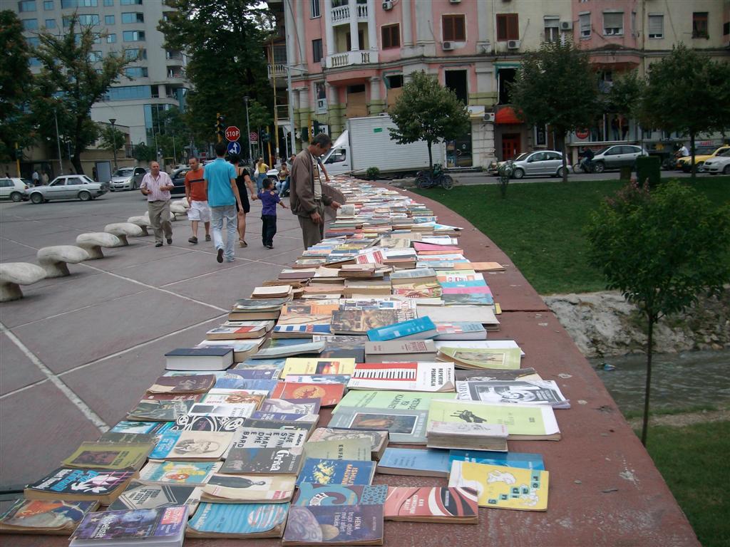 Albanci čitaju sve vi&scaron;e