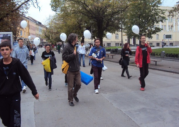 prazna obecanja su najbolja reklama