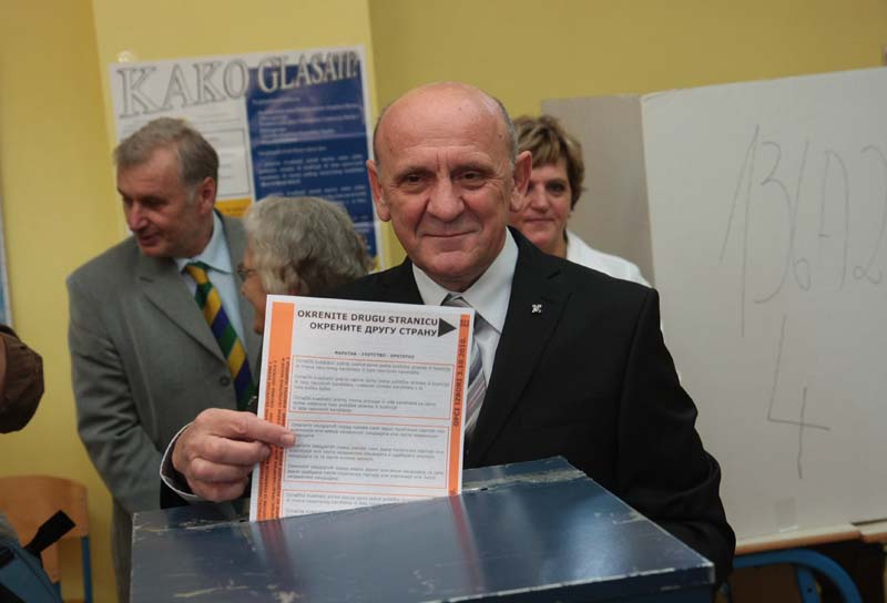 Sulejman Tihić izašao na izbore Sulejman Tihić izašao na izbore