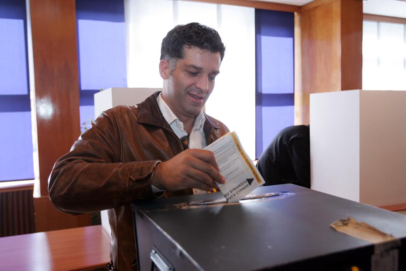 Danis Tanović izašao na izbore Danis Tanović izašao na izbore