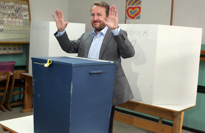 Bakir Izetbegović izašao na izbore Bakir Izetbegović izašao na izbore