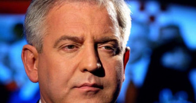 Ivi Sanaderu pozlilo, iz zatvora prebačen u bolnicu