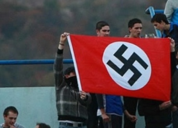 &scaron;kripari sa nacističkom zastavom