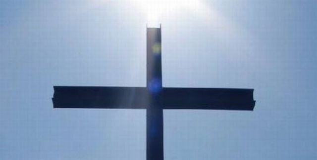 Krst/foto:ilustracija Krst/foto:ilustracija