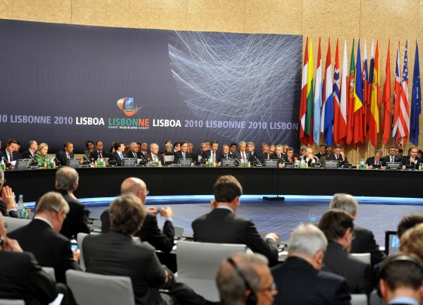 NATO samit Lisabon