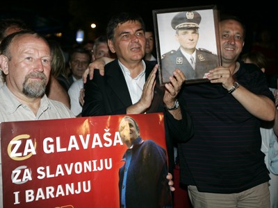 Feljton B.Glava&scaron;