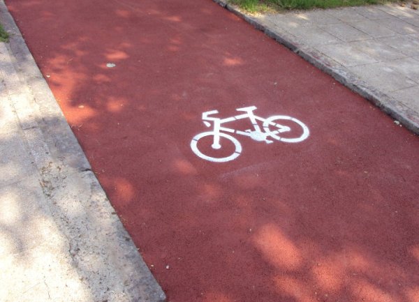 BICIKLIZAM U BANJOJ LUCI