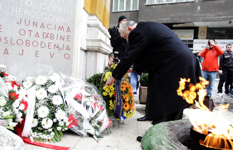 Polaganje cvijeća-Vječna vatra
