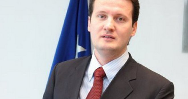 Šepić: Dosta je bilo jaranskih i rodbinskih veza, glomazne administracije i inat politike! Idemo u EU