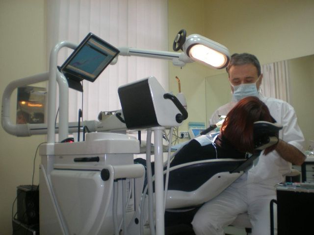 Posjeta stomatologu- ilustracija Posjeta stomatologu- ilustracija