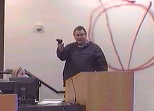 Pucao po &scaron;koli