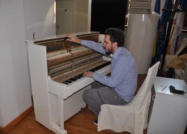 Milan Aćimović klavir &scaron;timer