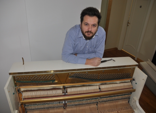 Milan Aćimović klavir &scaron;timer