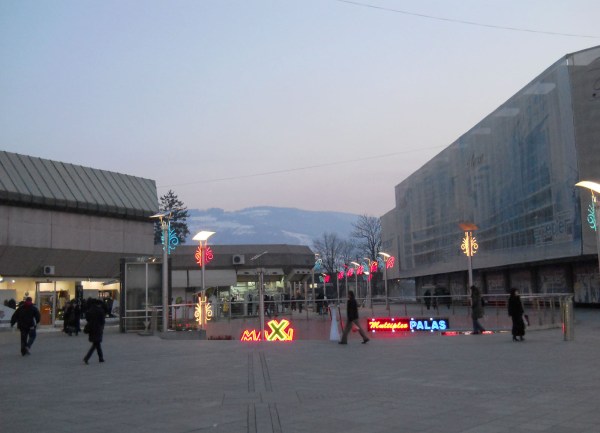 Banjaluka okićena za Novu godinu / foto: BLIN