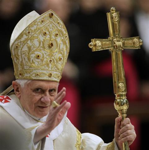 papa Benedikt &scaron;esnaesti