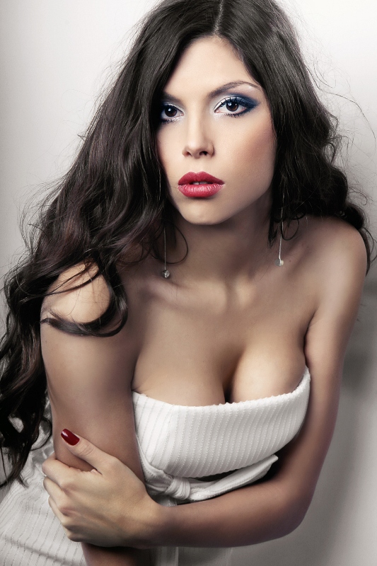 Za ženu mislim da nema ni&scaron;ta lep&scaron;e nego kada joj i na papiru pi&scaron;e da je lepa. Sve te titule su deo prelepih iskustava i putovanja kao i podsticaja da se nastavim dalje baviti modelingom.