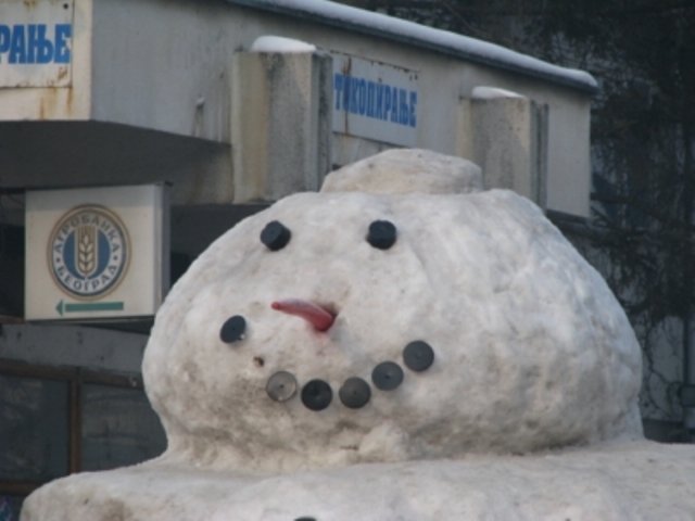 snje&scaron;ko brčko - pljačka