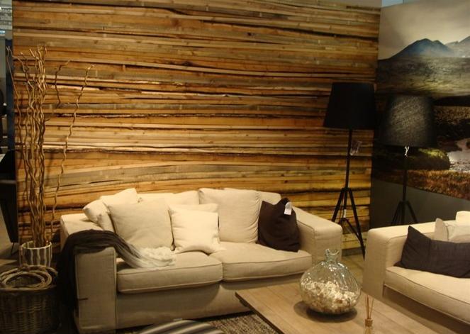 Raspon materijala i tema koje se pojavljuju na zidovima je raznolik