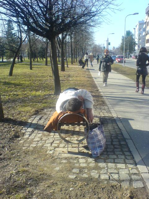 banjaluka-spavač-klupa