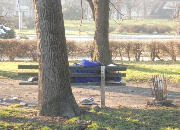 banjaluka-spavač-klupa