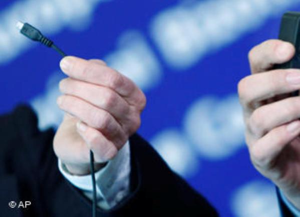 Univerzalni punjač za mobitele